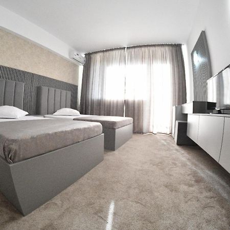 Hotel Parc كرايوفا المظهر الخارجي الصورة