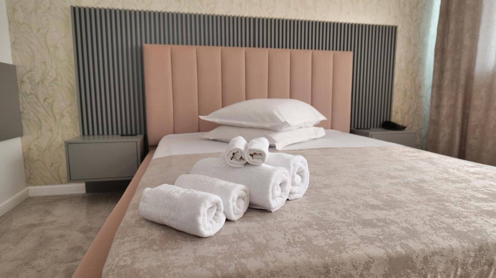 Hotel Parc كرايوفا المظهر الخارجي الصورة